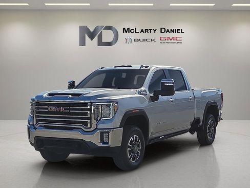 Used 2022 GMC Sierra 3500 SLT w/ SLT Convenience Package image 2