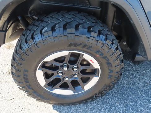 Used 2021 Jeep Wrangler Unlimited Rubicon AWD/4WD image 14