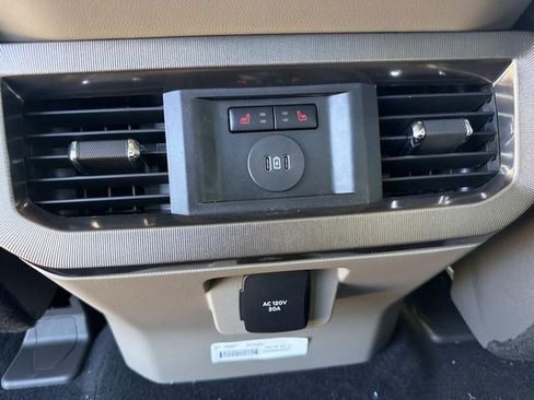 New 2026 Ford F350 Platinum w/ Platinum Plus Package AWD/4WD image 25
