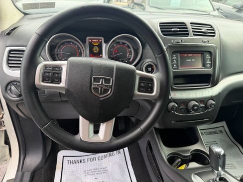 Used 2016 Dodge Journey SE w/ Flexible Seating Group FWD image 21
