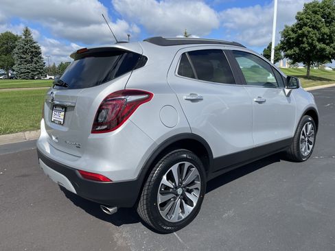 Used 2022 Buick Encore Preferred w/ Safety Package AWD/4WD image 5