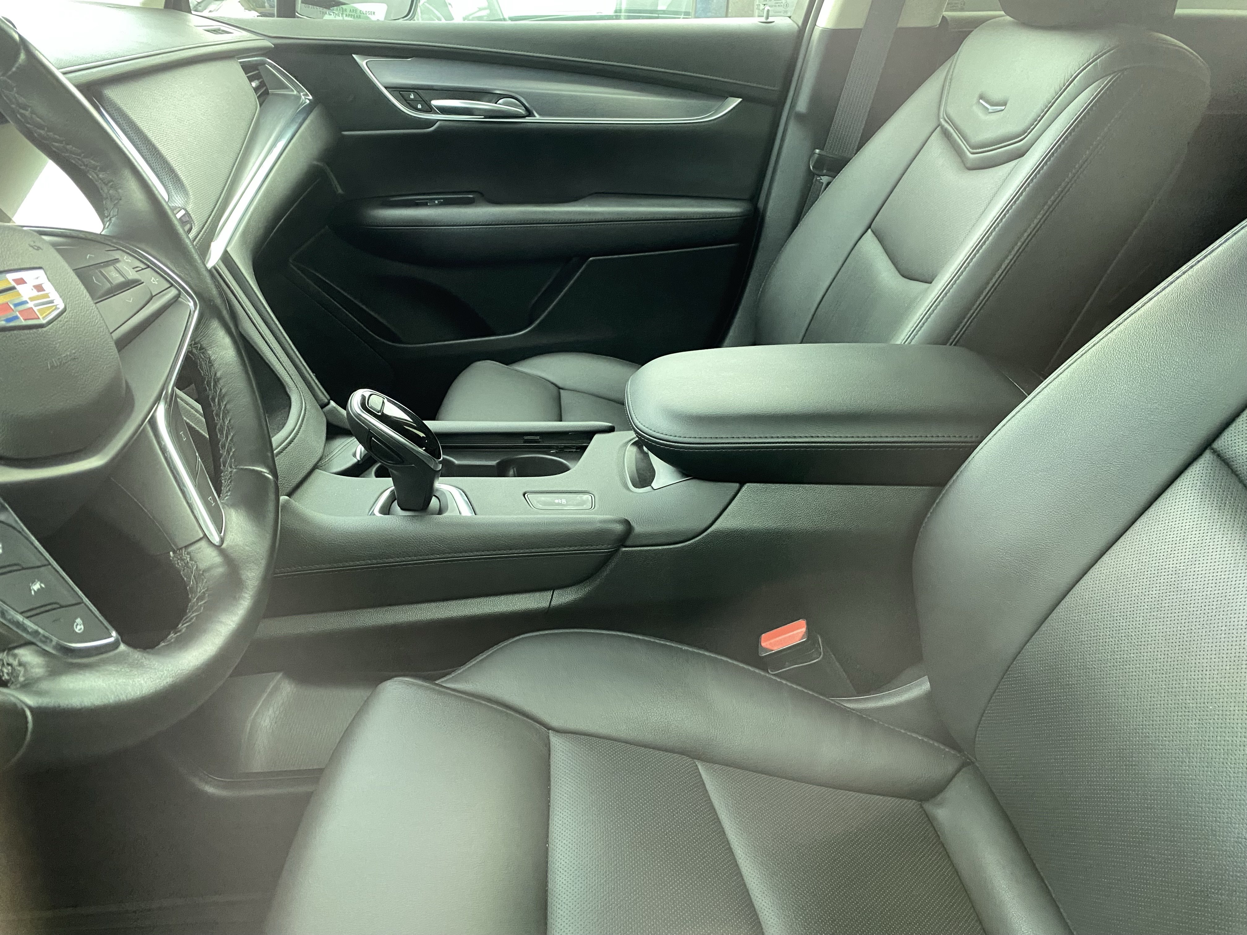 Used 2019 Cadillac XT5 Luxury FWD image 9