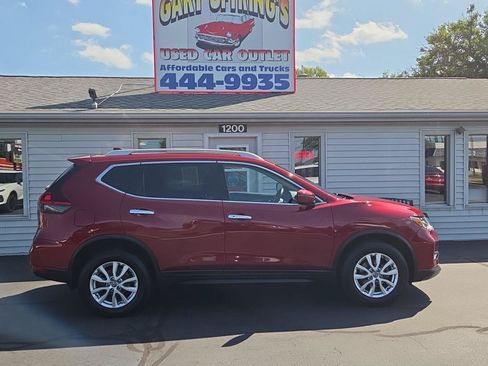 Used 2020 Nissan Rogue SV AWD/4WD image 2