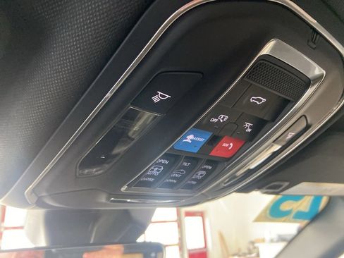 New 2025 Jeep Grand Cherokee Limited image 27