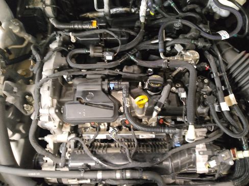 Used 2021 Ford Escape S image 30