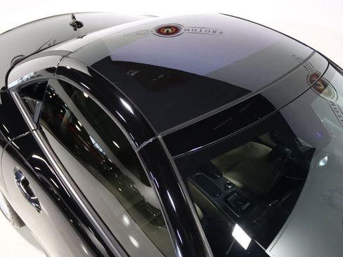 Used 2017 Mercedes-Benz SLC 300 image 12