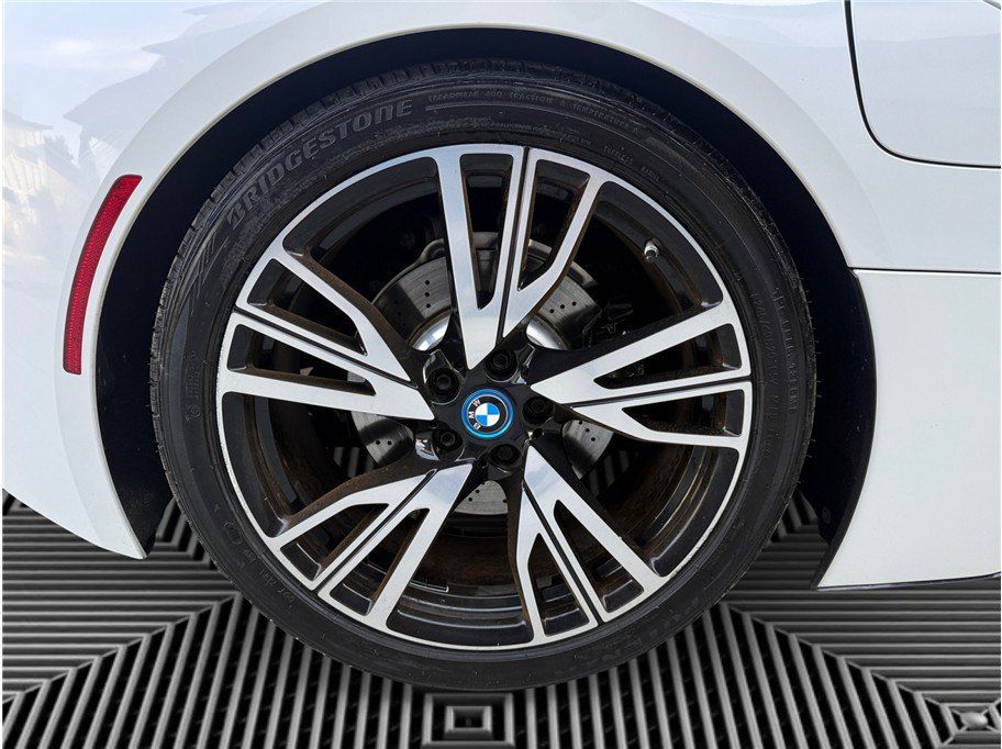 Used 2015 BMW i8 AWD/4WD image 14