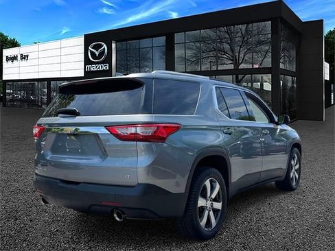 Used 2018 Chevrolet Traverse LT AWD/4WD image 5