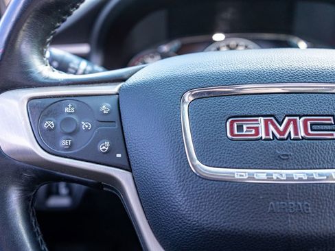 Used 2017 GMC Acadia Denali image 32