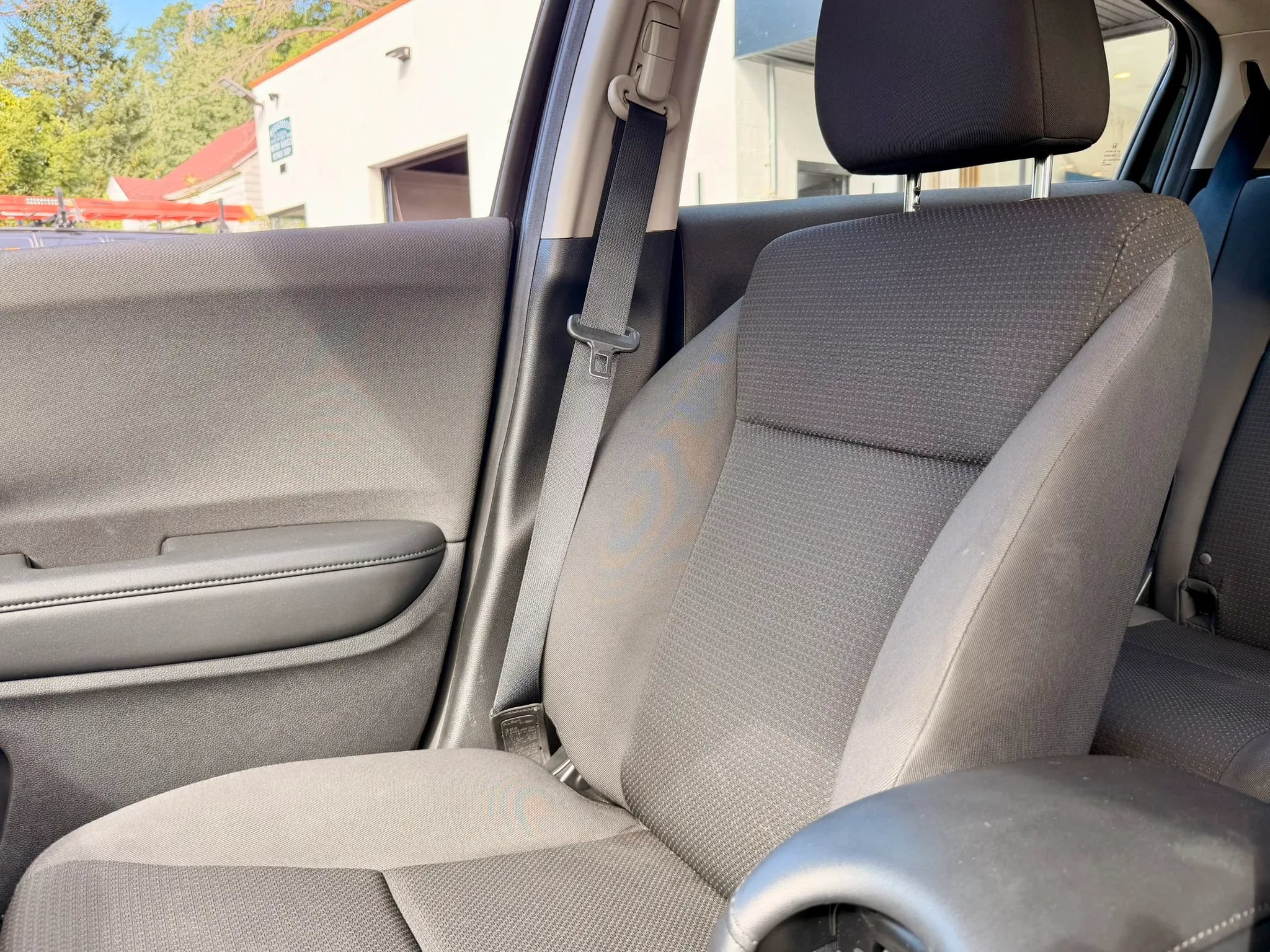 Used 2019 Honda HR-V LX image 16