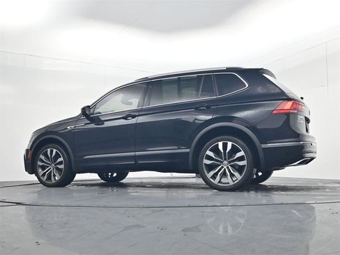Used 2021 Volkswagen Tiguan SEL Premium R-Line image 40