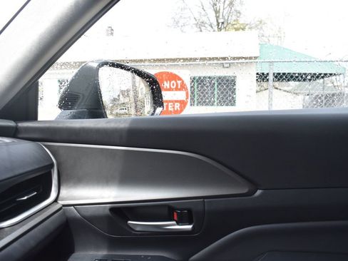 Used 2025 Toyota Grand Highlander FWD image 20