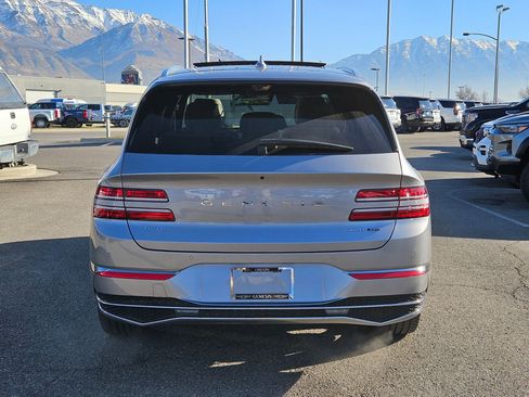 Used 2025 Genesis GV80 3.5T Prestige image 4