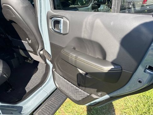 New 2026 Jeep Wrangler Unlimited Sahara AWD/4WD image 24