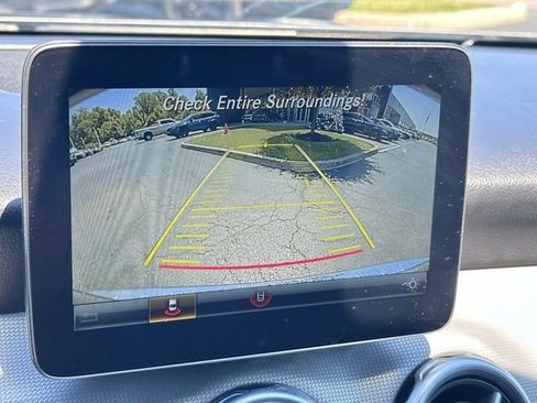Used 2020 Mercedes-Benz GLA 250 4MATIC image 16