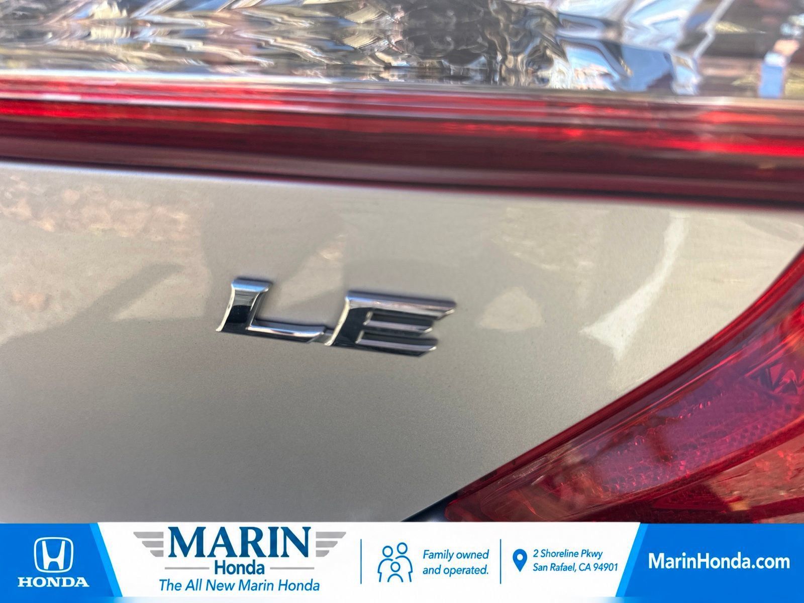Used 2013 Toyota Camry LE FWD image 13