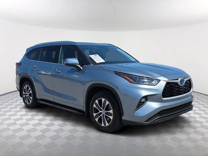 Used 2021 Toyota Highlander XLE