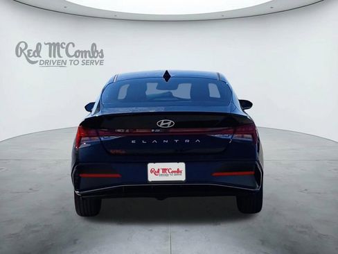 New 2026 Hyundai Elantra SEL Sport Premium FWD image 4