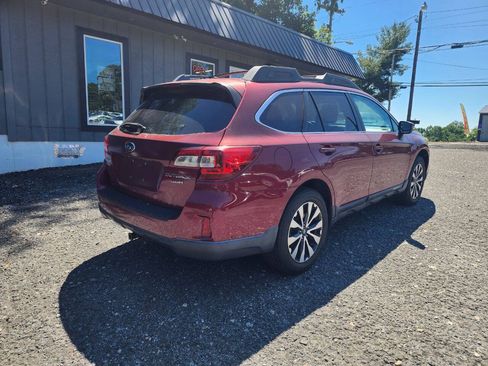 Used 2015 Subaru Outback 3.6R Limited AWD/4WD image 3