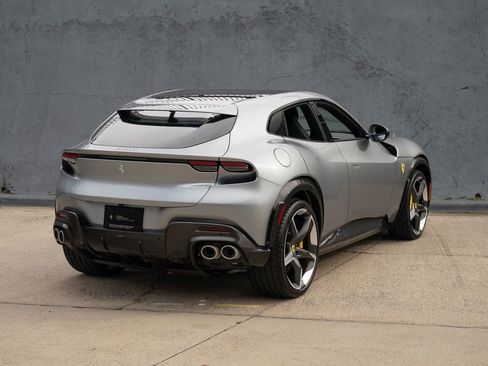 Used 2024 Ferrari Purosangue image 7