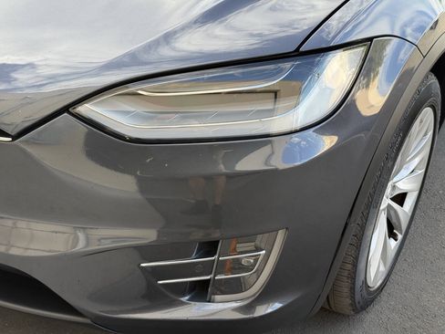 Used 2020 Tesla Model X Performance AWD/4WD image 38