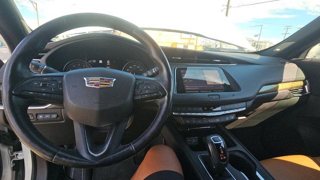 Used 2019 Cadillac XT4 Premium Luxury AWD/4WD image 9