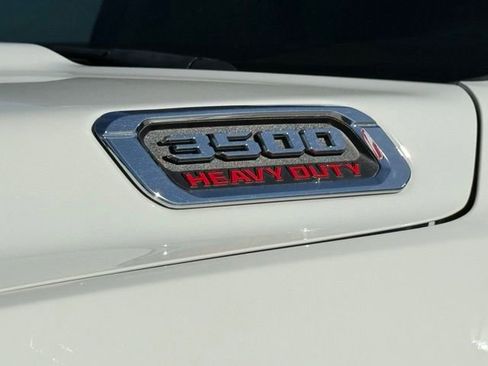 Used 2023 RAM 3500 Limited image 11