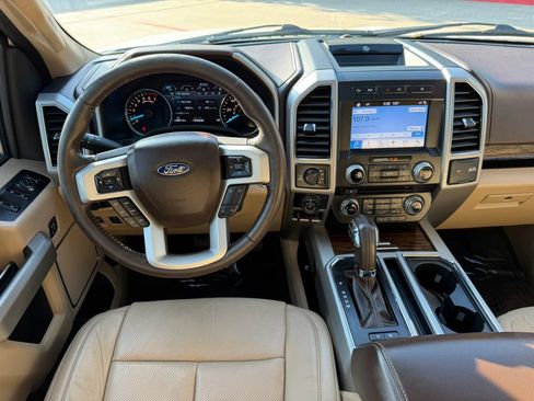 Used 2018 Ford F150 Lariat w/ Equipment Group 502A Luxury AWD/4WD image 14