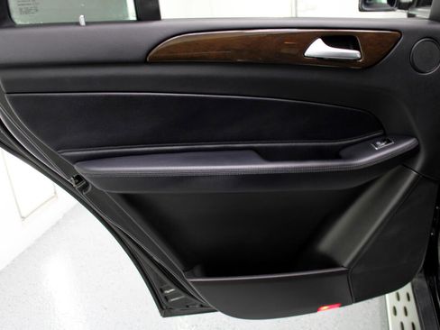 Used 2018 Mercedes-Benz GLS 450 4MATIC w/ Premium Package image 42