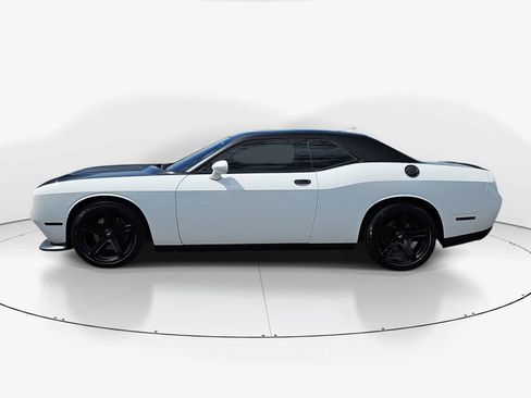 Used 2019 Dodge Challenger R/T w/ Plus Package RWD image 7