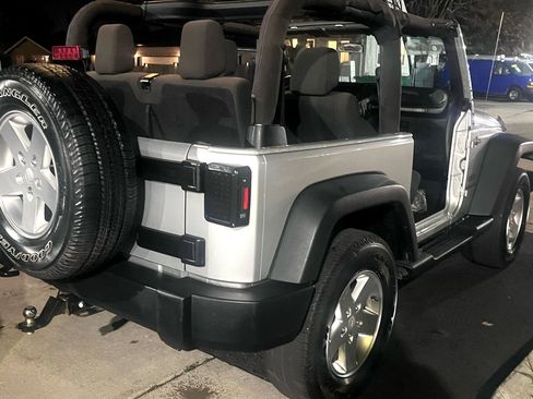 Used 2012 Jeep Wrangler Sport image 15