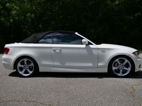 Used 2011 BMW 135i Convertible RWD image 46
