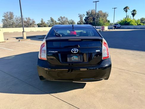 Used 2013 Toyota Prius Two FWD image 16