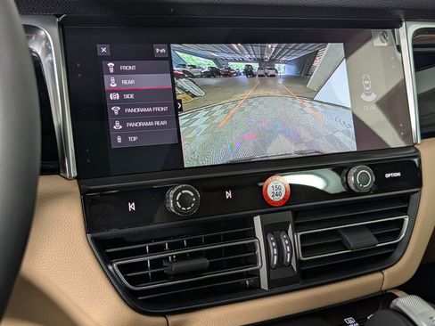 New 2026 Porsche Macan AWD/4WD image 33
