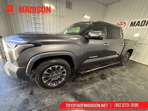 Used 2022 Toyota Tundra Limited image 1