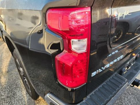 Used 2022 Chevrolet Silverado 1500 LT w/ Texas Edition Plus RWD image 6