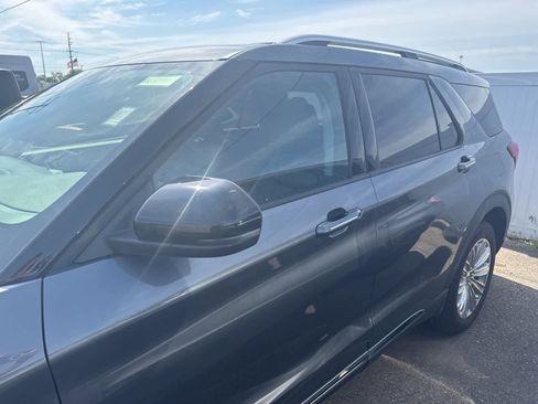 Used 2024 Ford Explorer Limited w/ Limited Technology Package AWD/4WD image 19
