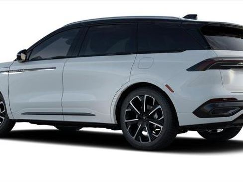 New 2026 Lincoln Nautilus Reserve AWD/4WD image 2