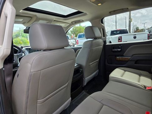 Used 2018 GMC Sierra 1500 SLT image 18