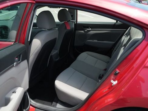 Used 2020 Hyundai Elantra SEL FWD image 14