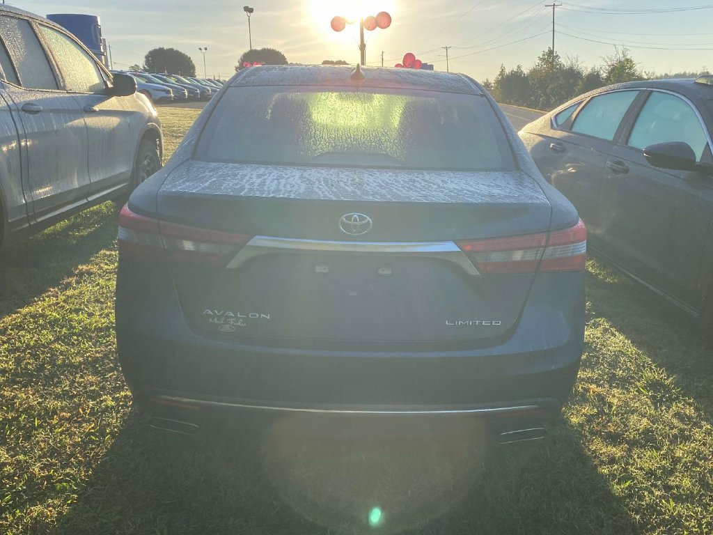 Used 2017 Toyota Avalon Limited FWD image 6