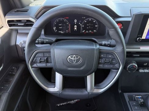 Used 2024 Toyota Tacoma TRD Sport image 14