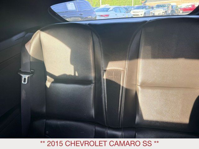 Used 2015 Chevrolet Camaro SS RWD image 15