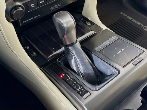 Certified 2023 Lexus GX 460 Premium image 17