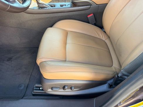 Used 2014 Buick LaCrosse Leather FWD image 18