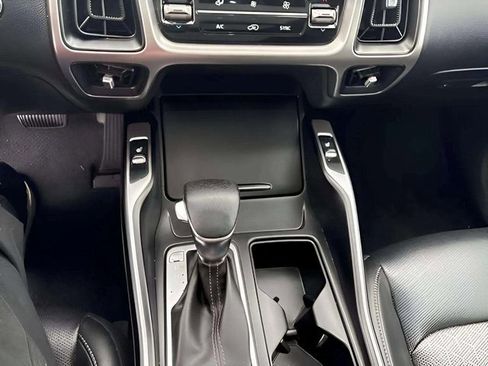 Used 2022 Kia Sorento EX w/ Panoramic Sunroof Package image 24