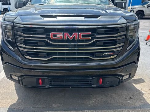 Used 2024 GMC Sierra 1500 AT4 w/ Technology Package image 2