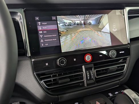 New 2026 Porsche Macan AWD/4WD image 32