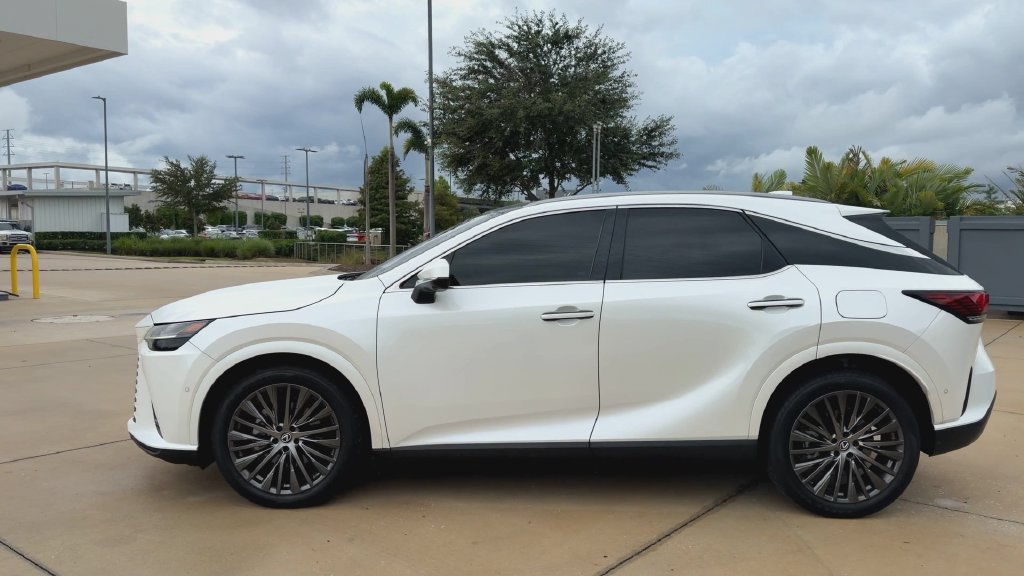 Certified 2023 Lexus RX 350 AWD w/ Cold Area Package image 5