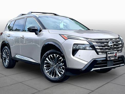 New 2026 Nissan Rogue Platinum w/ Platinum Premium Package AWD/4WD image 2